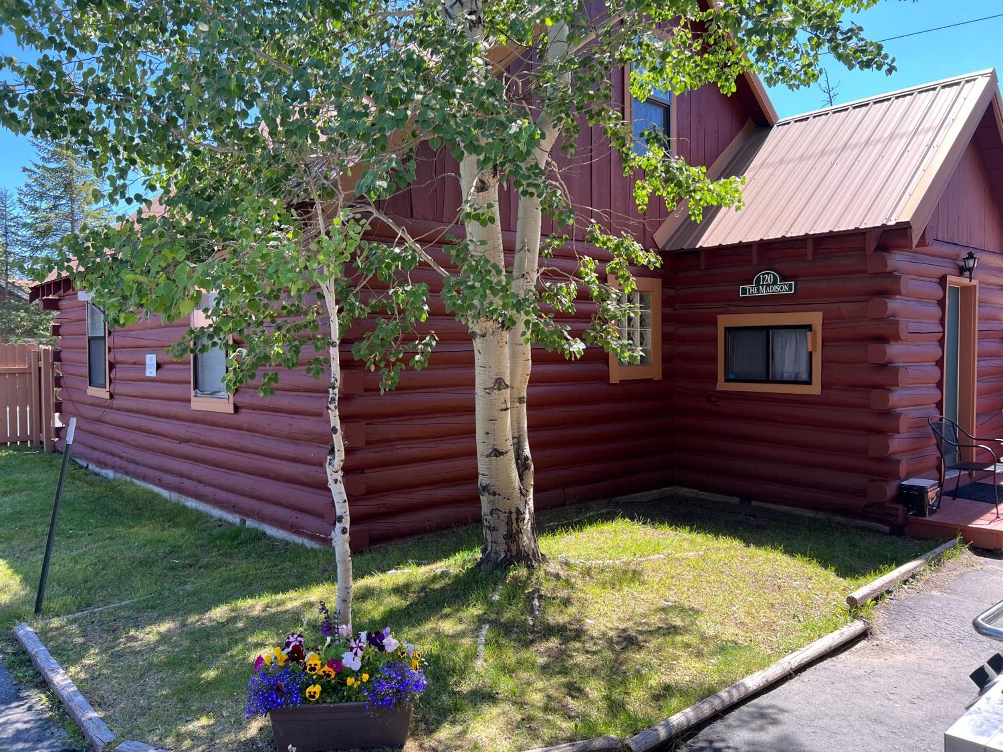Faithful Street Inn West Yellowstone Exterior photo